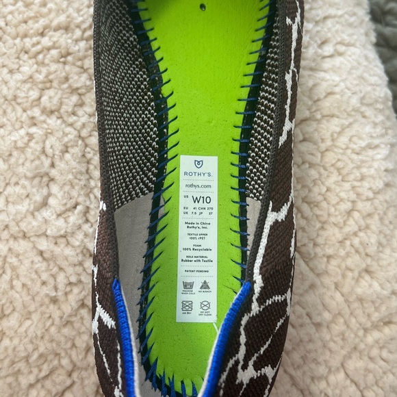 Rothy’s Brown Giraffe Print Round Toe Flats - Picture 7 of 9